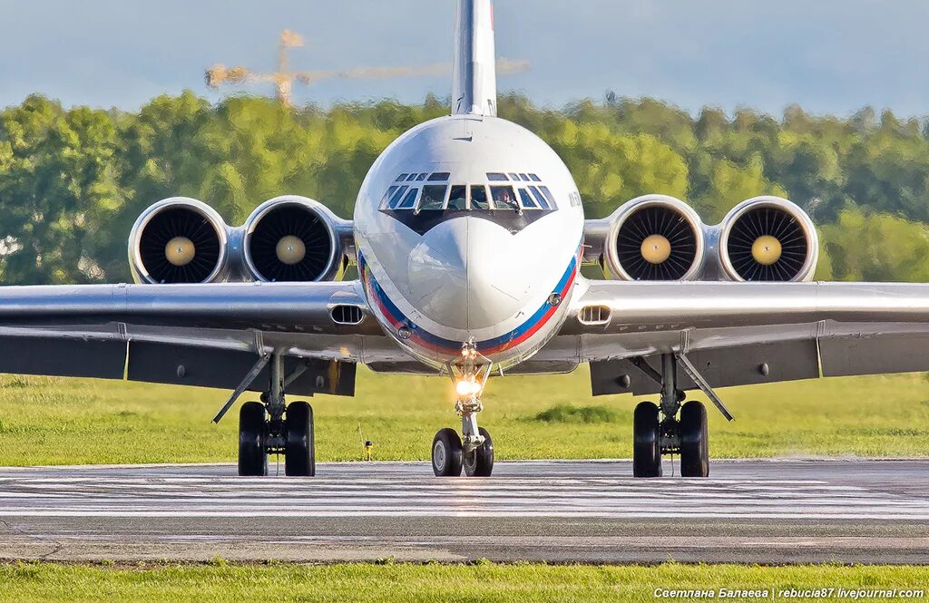 Пассажирские самолеты летающие в россии. Ил 62. Ил-62 пассажирский. Самолет ил-62м. Самолёт пасожирсский ил-62.