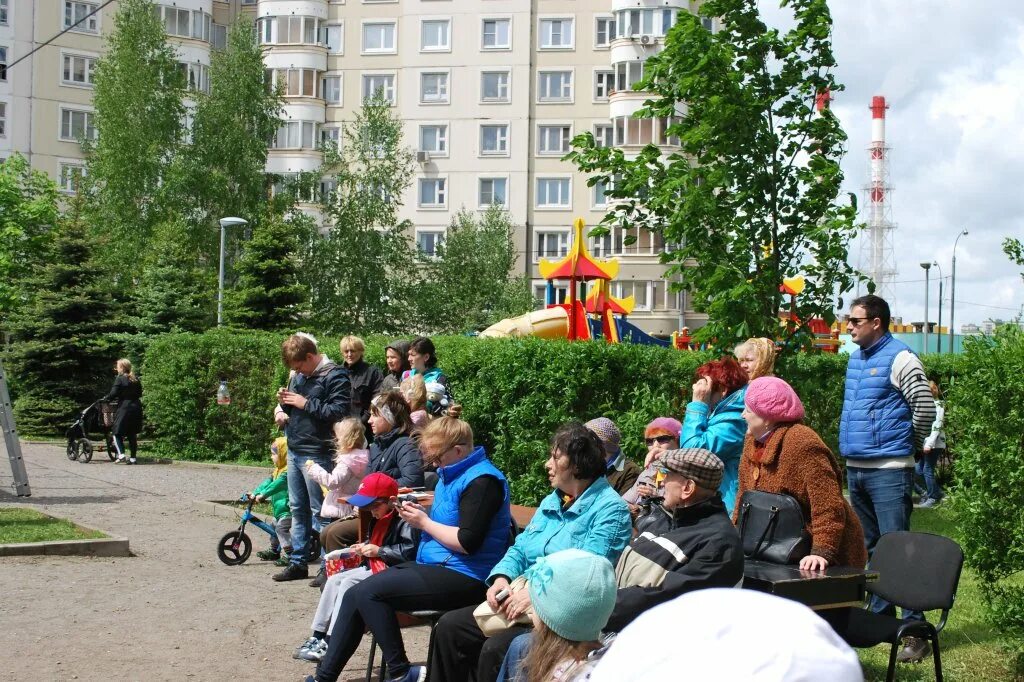 33, к. Парковка елкой. Тсж панфилат. Тсж панфилат. Автостоянка елочка.