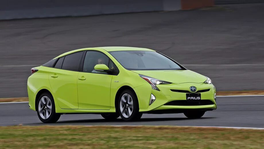 Toyota Prius Hybrid 2016. Тойота Приус 4. Тойота Приус гибрид 2016. Тойота Приус 5.