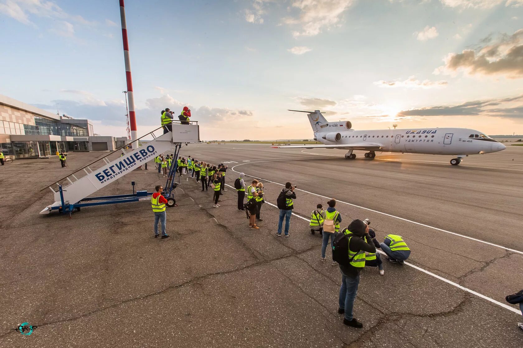 Бегишево. Аэропорт бегишево. Аэропорт бегишево нижнекамск. Международный аэротопорт «бегишево». Бегишево международный аэропорт им.