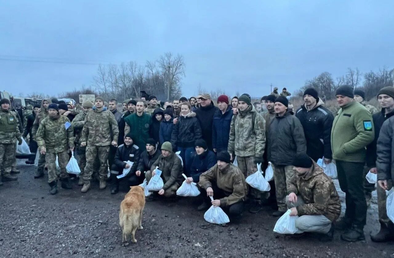 Украинские военные фото. Пленные украинские военные. Военнопленные последние новости