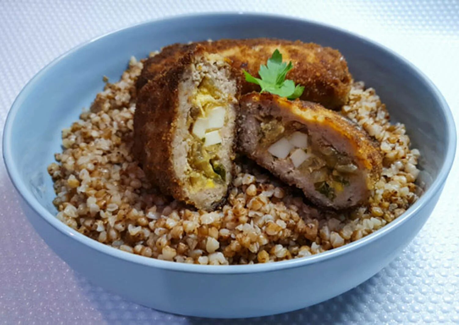 Зраза мясная классическая рецепт. Зразы мясные с яйцом и луком. Зразы мясные с яйцом. Котлеты зразы. Зраза мясная классическая рецепт.