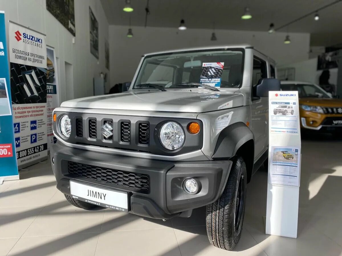 Новый Сузуки Джимни 2021. Сузуки Джимни 2020. Suzuki Jimny 2021 салон. Suzuki Jimny 2018-2024. Сузуки джимни купить у дилера