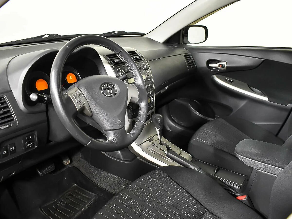 Тойота автомат или механика. Toyota Corolla 2012 1.6. Тойота Королла 2012 автомат. Тойота Королла 2008 1.6 автомат. Toyota Corolla e140 1.6 автомат.