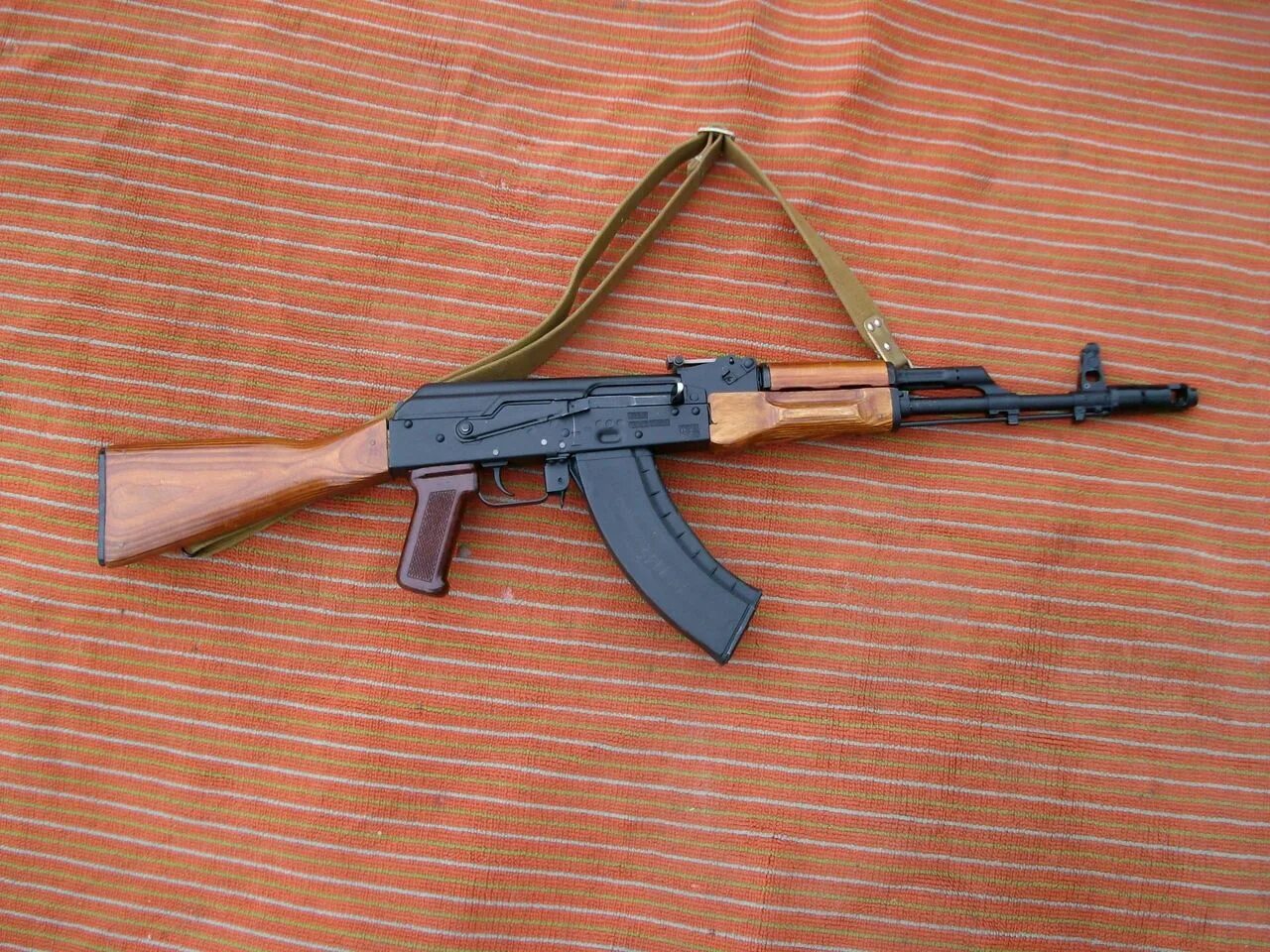 62. Автомат калашникова акмс 7. 62. Автомат калашникова 74 7. Акм акс ак47.