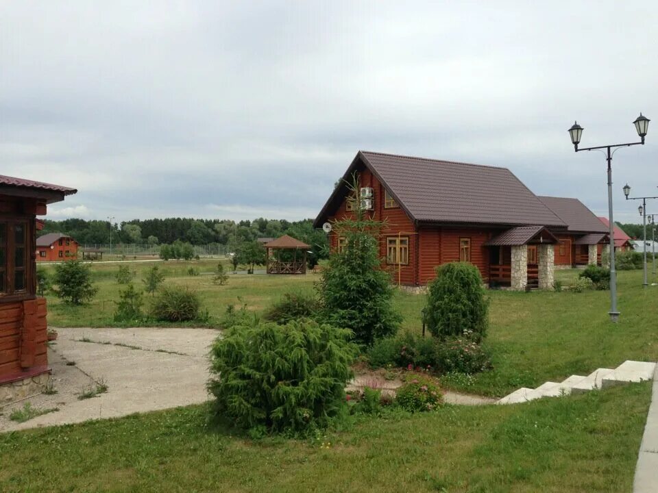 Загородный свияга. Свияга база отдыха. База Свияга Казань. Загородный клуб Свияга Зеленодольский район. Гостиничный комплекс Свияга Казань.