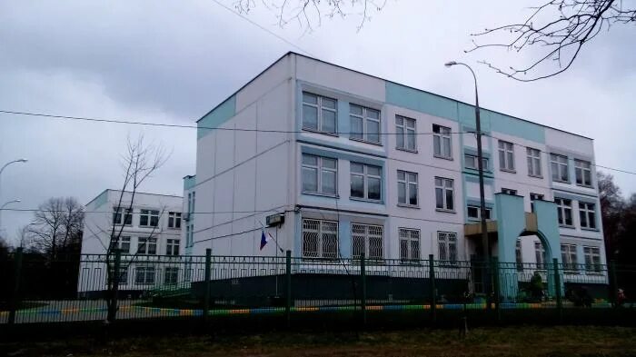 Ул маршала чуйкова кадетский корпус. Детский сад маршала чуйкова. Детский сад маршала чуйкова. Детский сад на федора полетаева. Школа на юго-востоке имени маршала в.