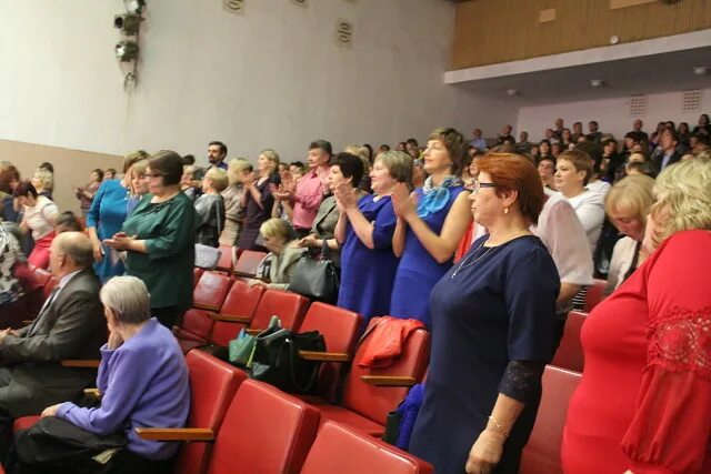 Сайт туринского городского. Туринск администрация. Зам главы туринского городского округа. Администрация уренскго городского округа фото. Пузырев глава туринского городского округа Свердловской области.