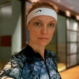 Рогозина след актриса