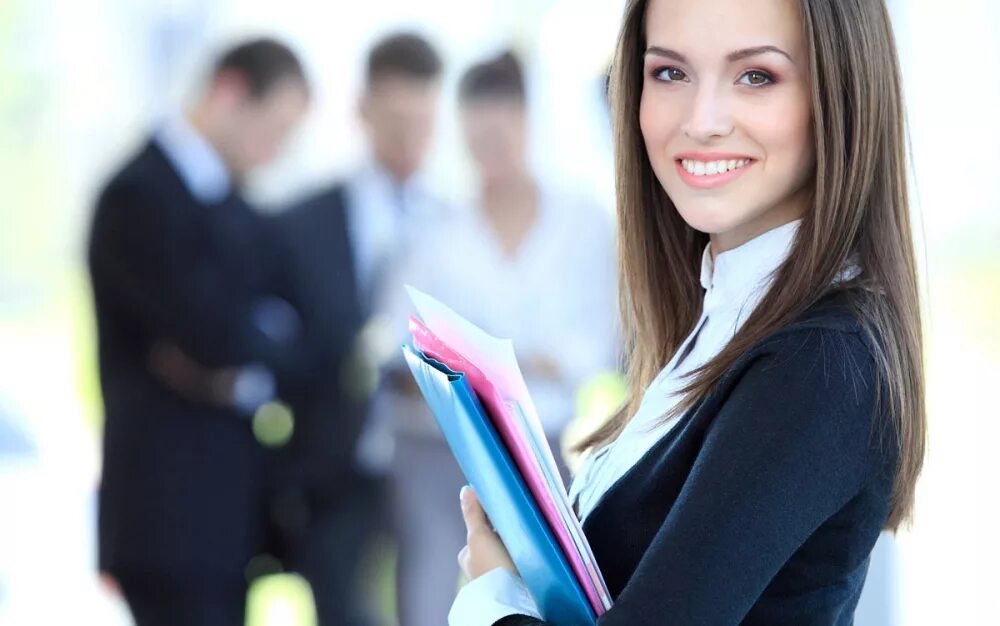 Офисный сотрудник. Контент в социальных сетях. Люди в офисе. Люди на тренинге. Групповой тренинг.