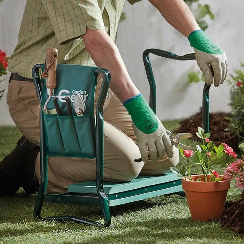 Для сада и огорода купить на озоне. Скамейка Садовая Garden Kneeler. Стульчик для огородника. Приспособления для садовода. Табуретка для огорода.