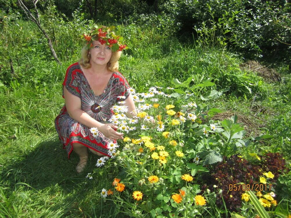 Женщины томска знакомятся. Женщины томская область. Женщины томска. Женщины за 50 в томске. Кожевниково томская область праздник хлеба.