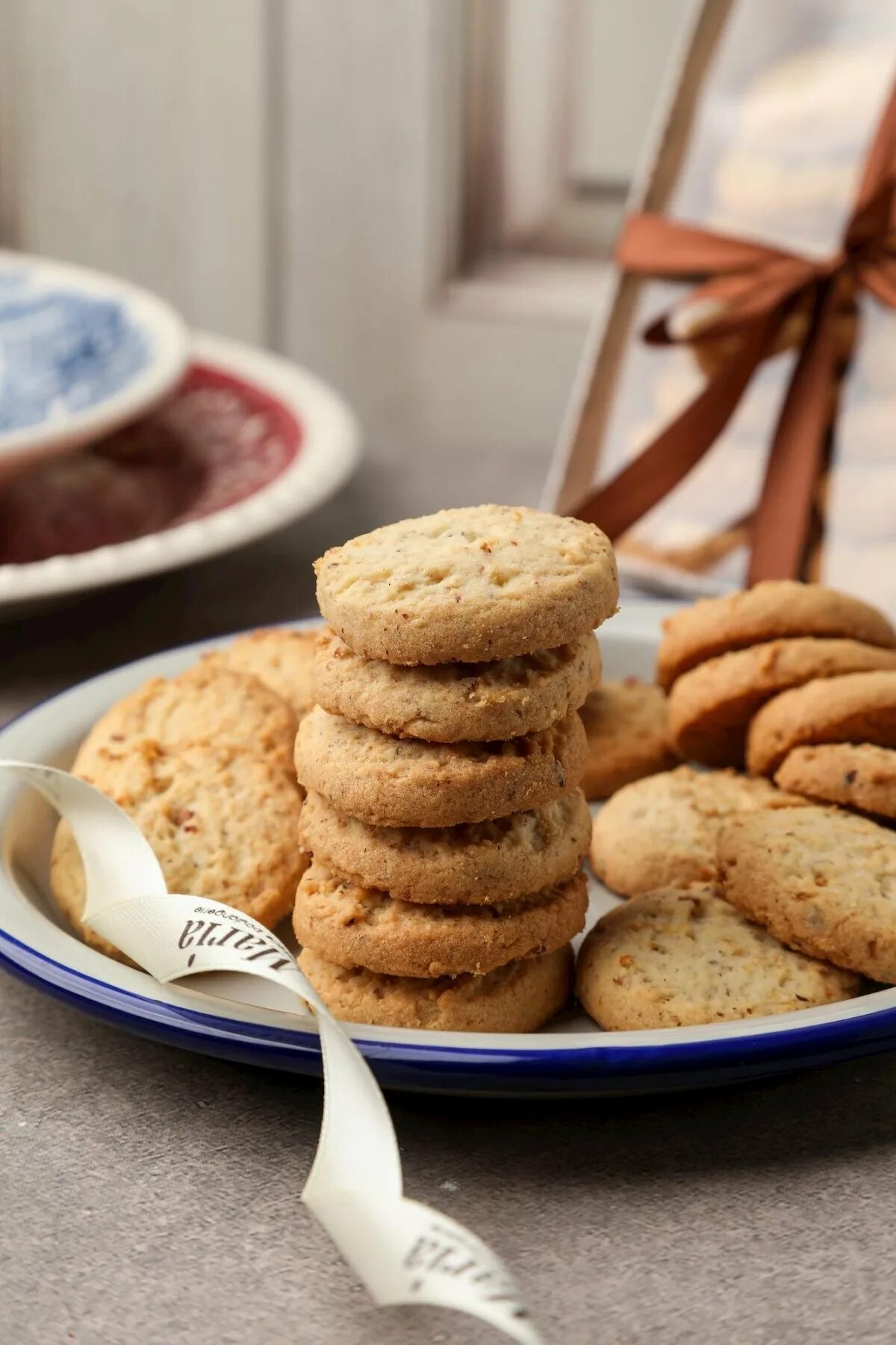 печенье с шоколадом. печенье с шоколадной крошкой. овсяное печенье с начинкой. красивое печенье. Homemade oatmeal cookies.