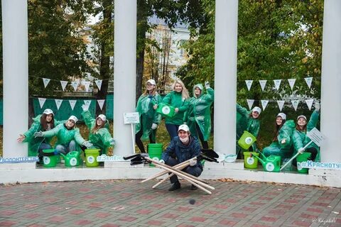 Прошла по зеленым волнам