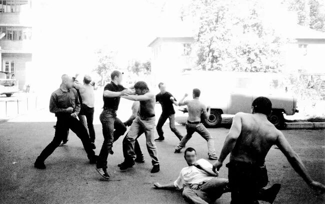 Группировки калуги в девяностых. Орёл бутчерс драки. криминальные группировки калуги. преступные группировки москвы подростки. группировки калуги в 90.