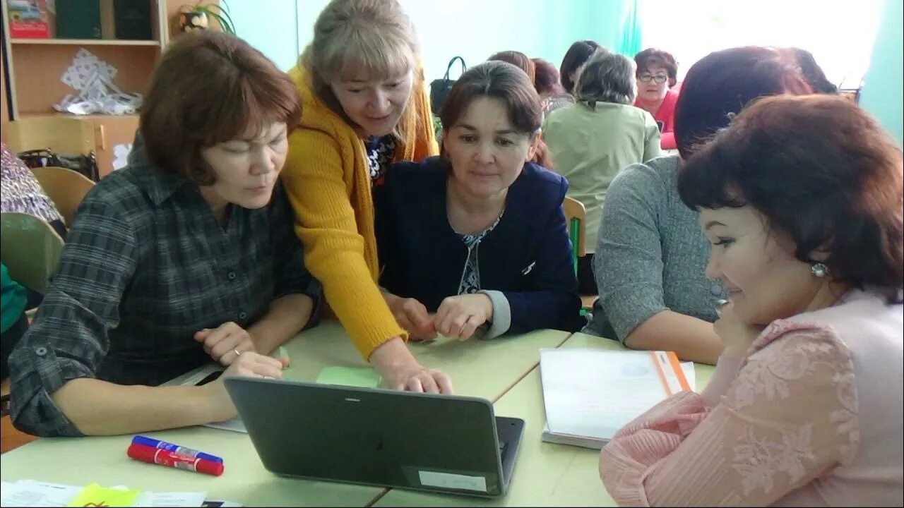 Акъяр тв. Акъяр тв. Райля давлетбаева. Акъяр тв 2010 год. Акъяр тв.
