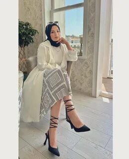 Canım çok sıkılıyor sohbet etmek isteyen var mı? ayak ayakfetişi türbanl...