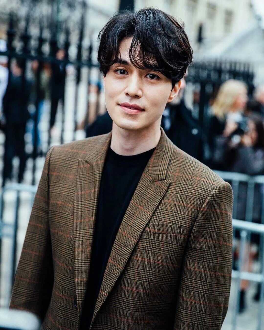 Lee dong wook ён. Ли дон ук vogue. Ли дон ук родители. Ли дон ук 2018. Ли дон ук родители.
