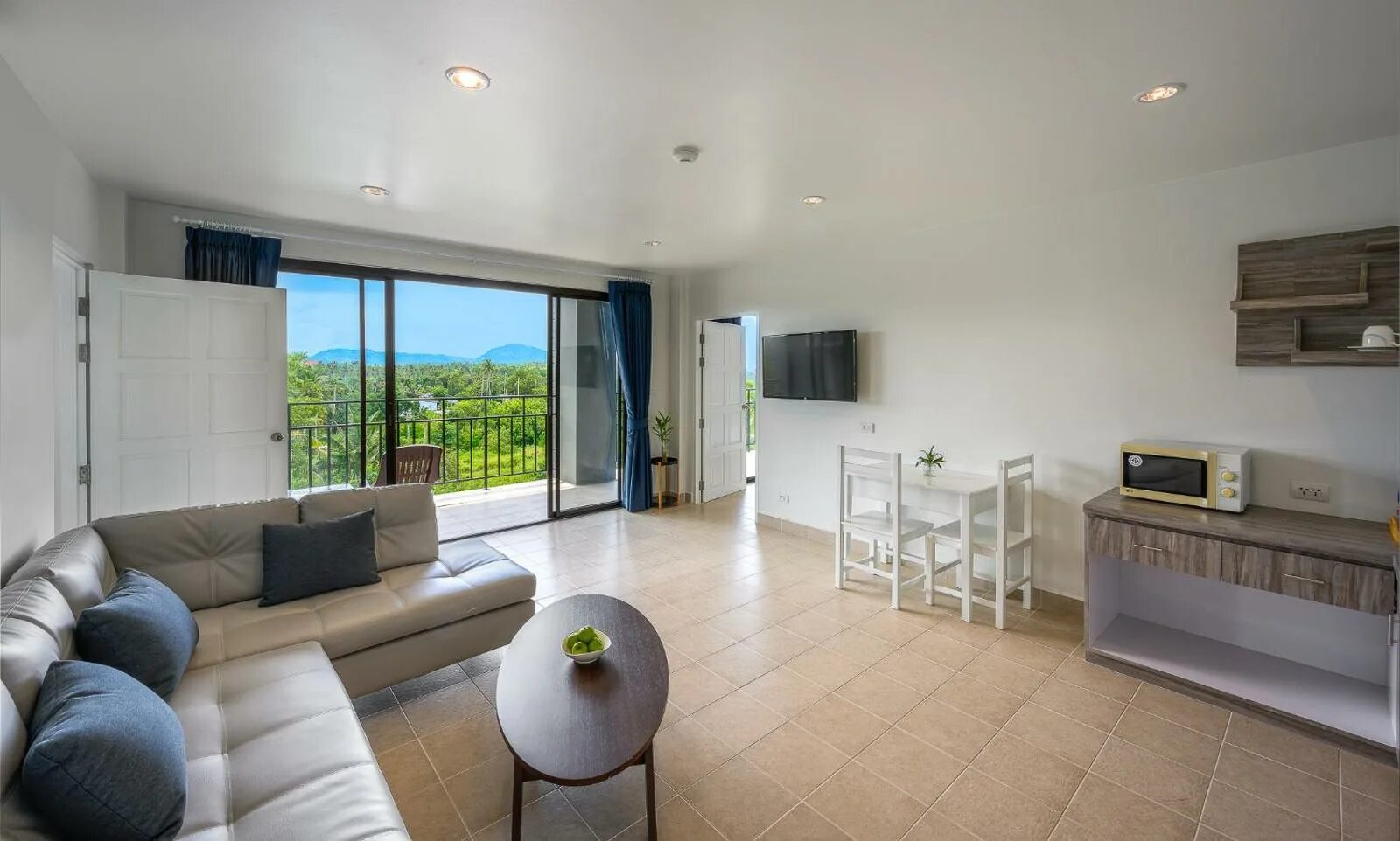 Maikhao hotel by centara 4*. Maikhao hotel 4*. Отель maikhao hotel residence 4. Пхукет / пляж маи као. Maikhao hotel residence 4 таиланд пхукет.