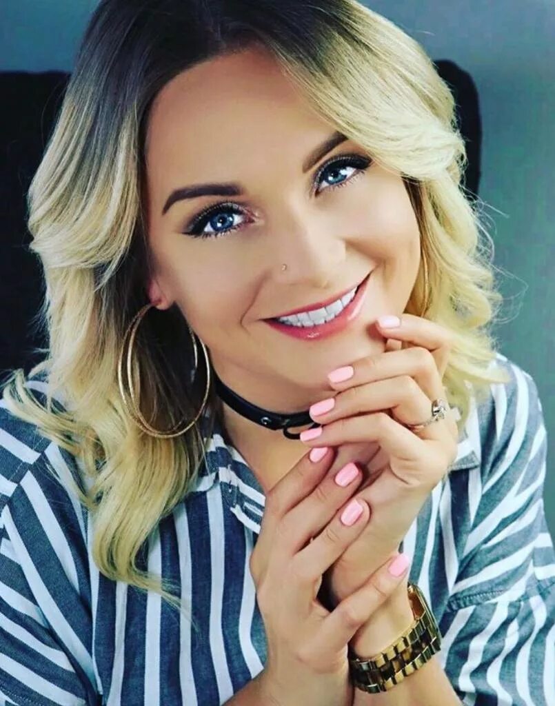 Анастасия крайнова фабрика звезд. Ирина ортман тутси. Анастасия крайнова фабрика звезд. Певица настя крайнова. Анастасия крайнова тутси.