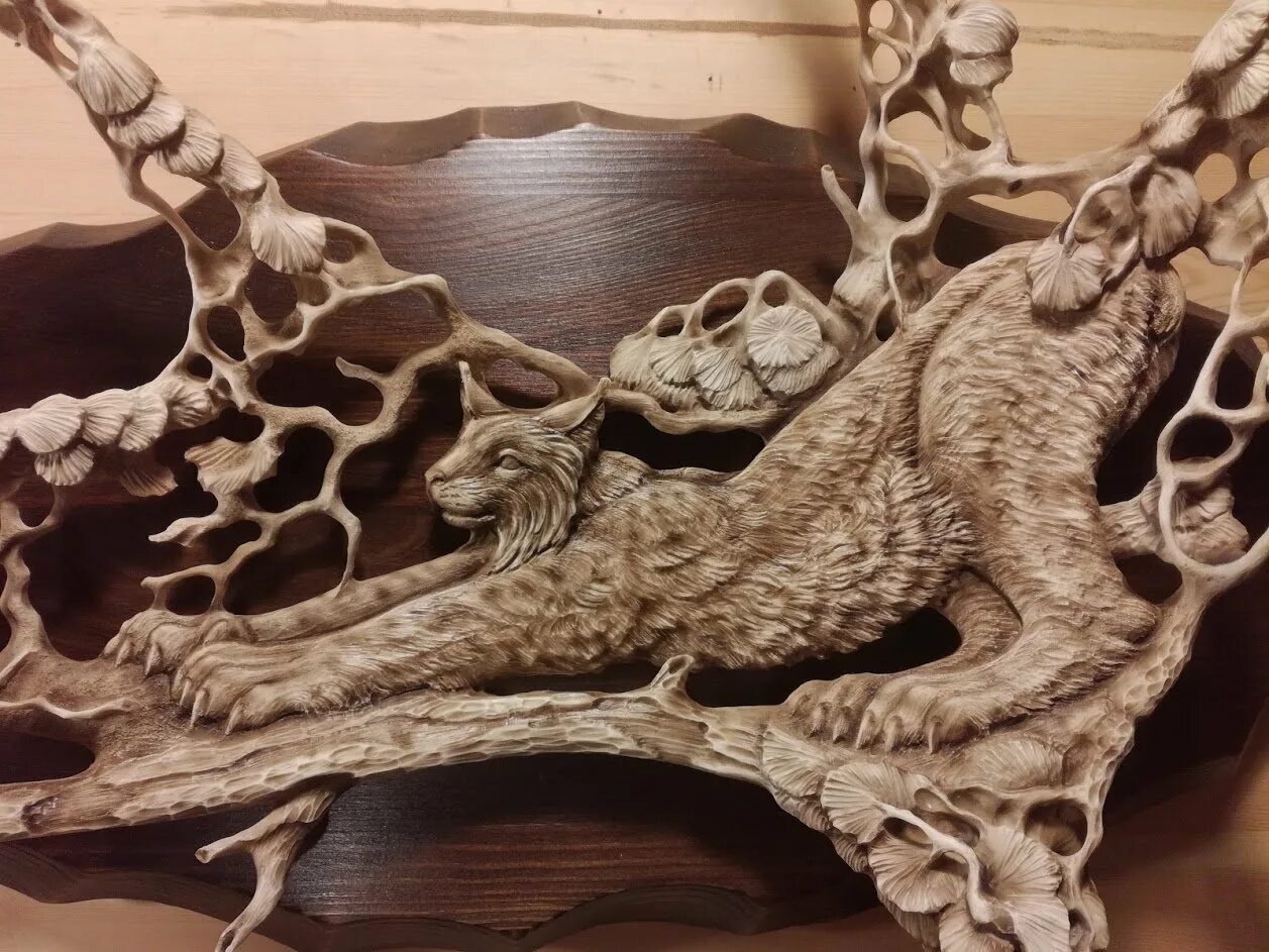 рог лося резьба. рог лося резьба. резьба по рогу оленя. резные рога. резьба по рогу лося.