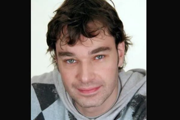 Русский актер который покончил с собой. Актеру степану морозову. Степан морозов. Степан морозов актер фото. Степан морозов актер.