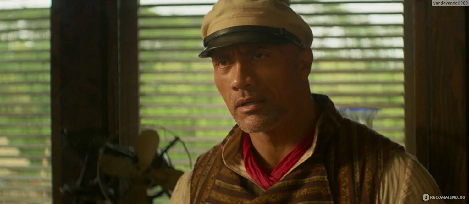 Эмили блант круиз по джунглям. Круиз по джунглям фильм 2021 dwayne johnson. Скала джонсон круиз по джунглям. Дуэйн джонсон джуманджи. Фильм опасный круиз 2020.