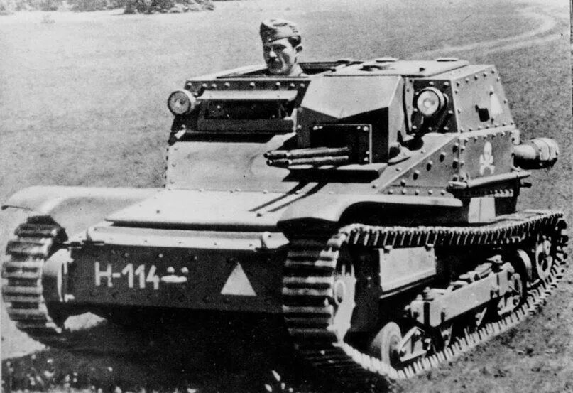 Танкетка ансальдо cv-33. Итальянская огнеметная танкетка cv-33. Танкетка ансальдо cv-33. Танкетка fiat-ansaldo cv-35. Итальянская танкетка l3 (cv3/33).