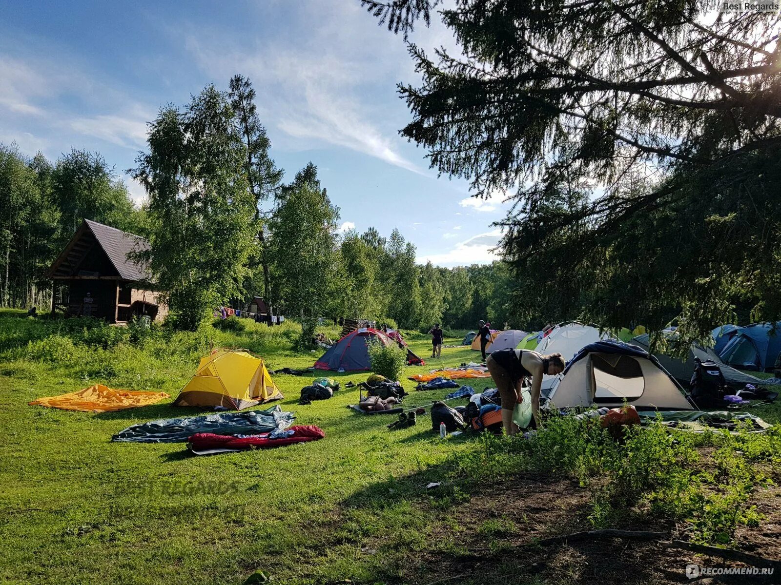 Camping в подмосковье. Кемпинг бирюзовая Катунь. Экотуризм кемпинг Алтай. Палаточный лагерь. База отдыха.