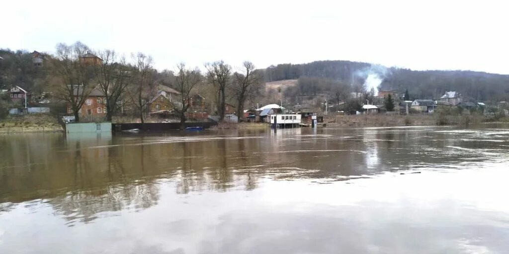 Половодье Ока Кашира. Уровень воды в Оке Кашира. Половодье Ока Тульчино. Паводок в Подмосковье.