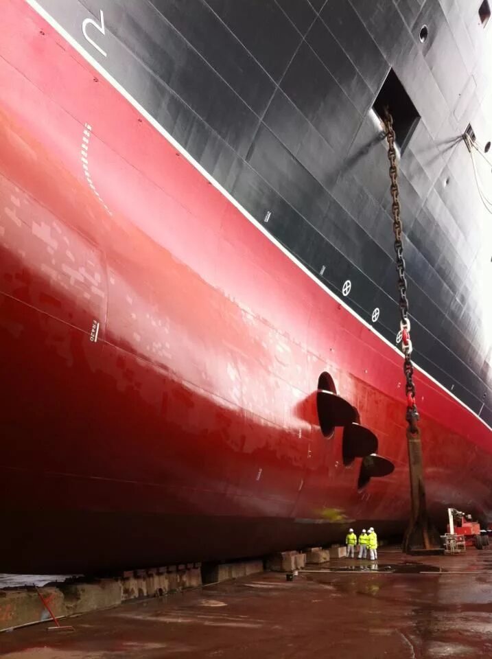 Mary ship. Мэри квин. корабль queen mary 2. queen mary корабль. квин мери 2 теплоход.