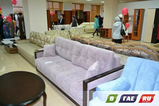 Диваны в орске 12 стульев. Магазин 12 стульев диваны. 12 стульев диваны. Магазин 12 стульев гай. Мебель 12 стульев в орске.