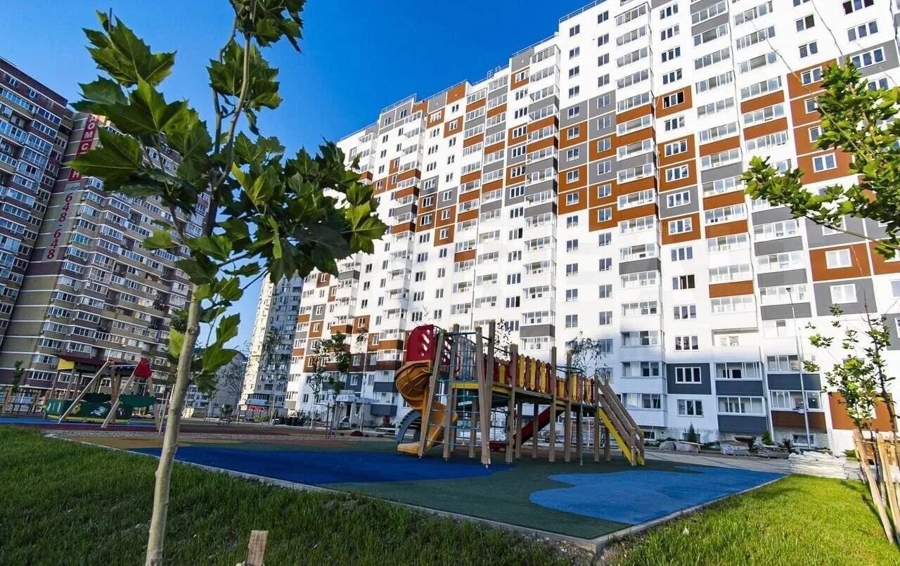 Ул котанова новороссийск. Жк новые огни новороссийск. Гамма, новороссийск, улица революции 1905 года. Красивые новостройки. Кв г новороссийск.