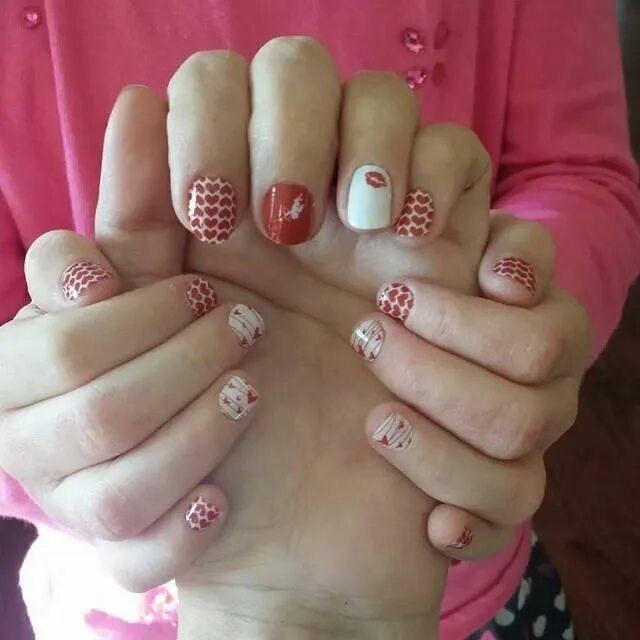 Красивый маникюр маме Pin van Gilvana op unhas delicadas com flores Nagels, Stijlvolle nagels, Mooie n