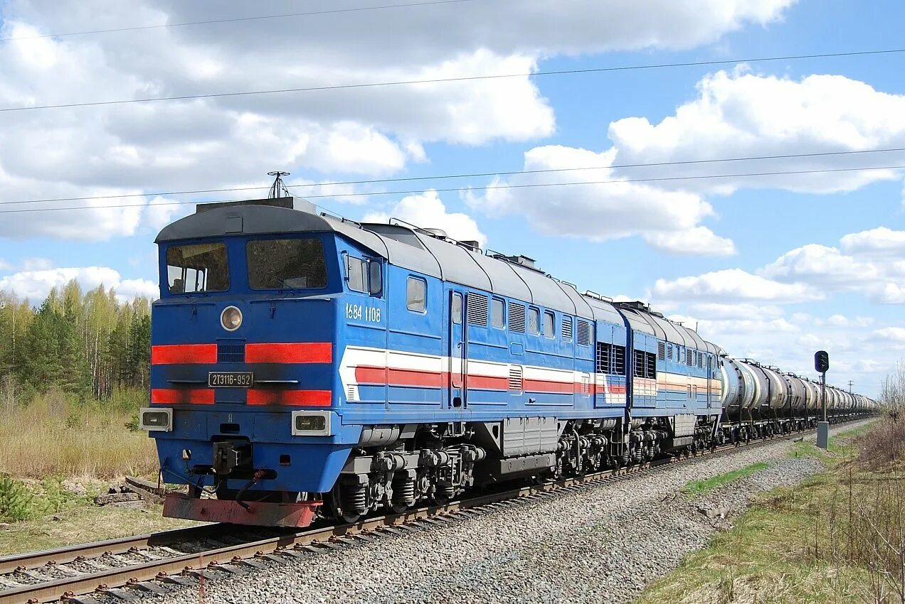 Найти тепловоз. Тэ116у тепловоз. локомотив тепловоз 2тэ116. 2тэ35а магистральный тепловоз. магистральный тепловоз 2тэ116.