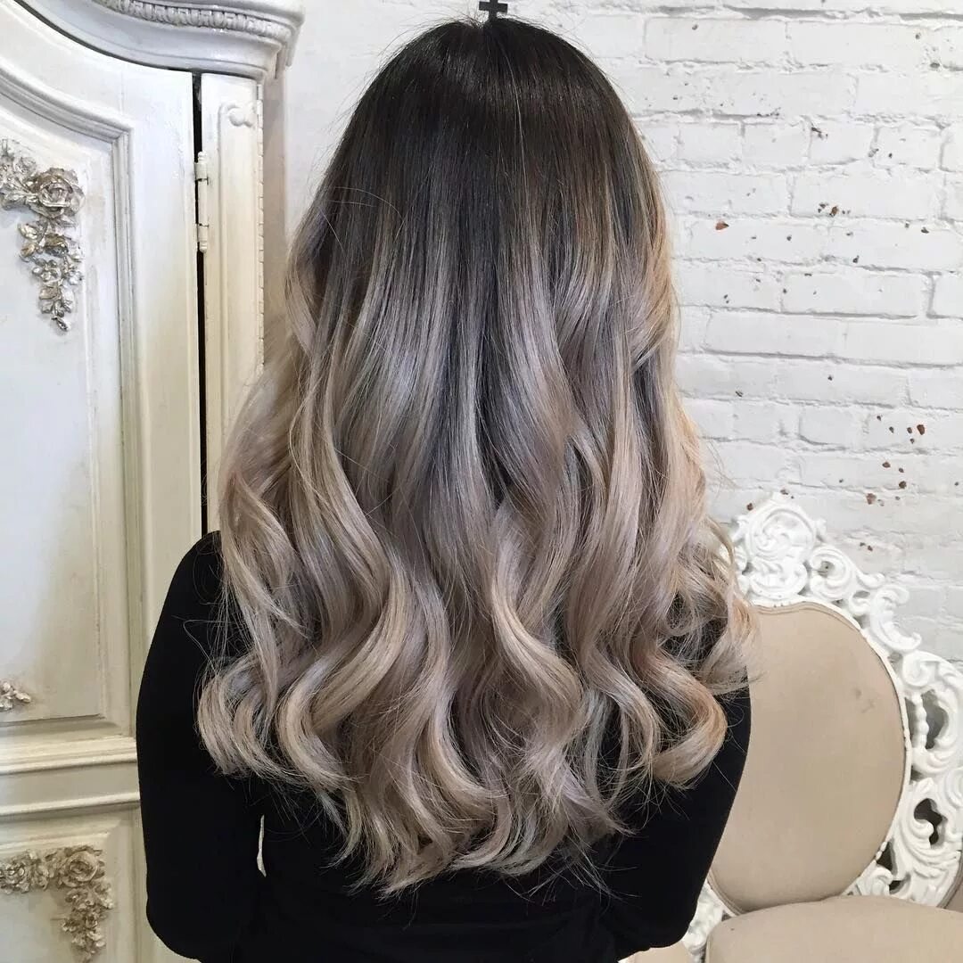 Ash blonde. Омбре балаяж холодные оттенки. Шатуш балаяж пепельный растяжка. Шатуш балаяж омбре пепельный. Омбре балаяж пепельный.