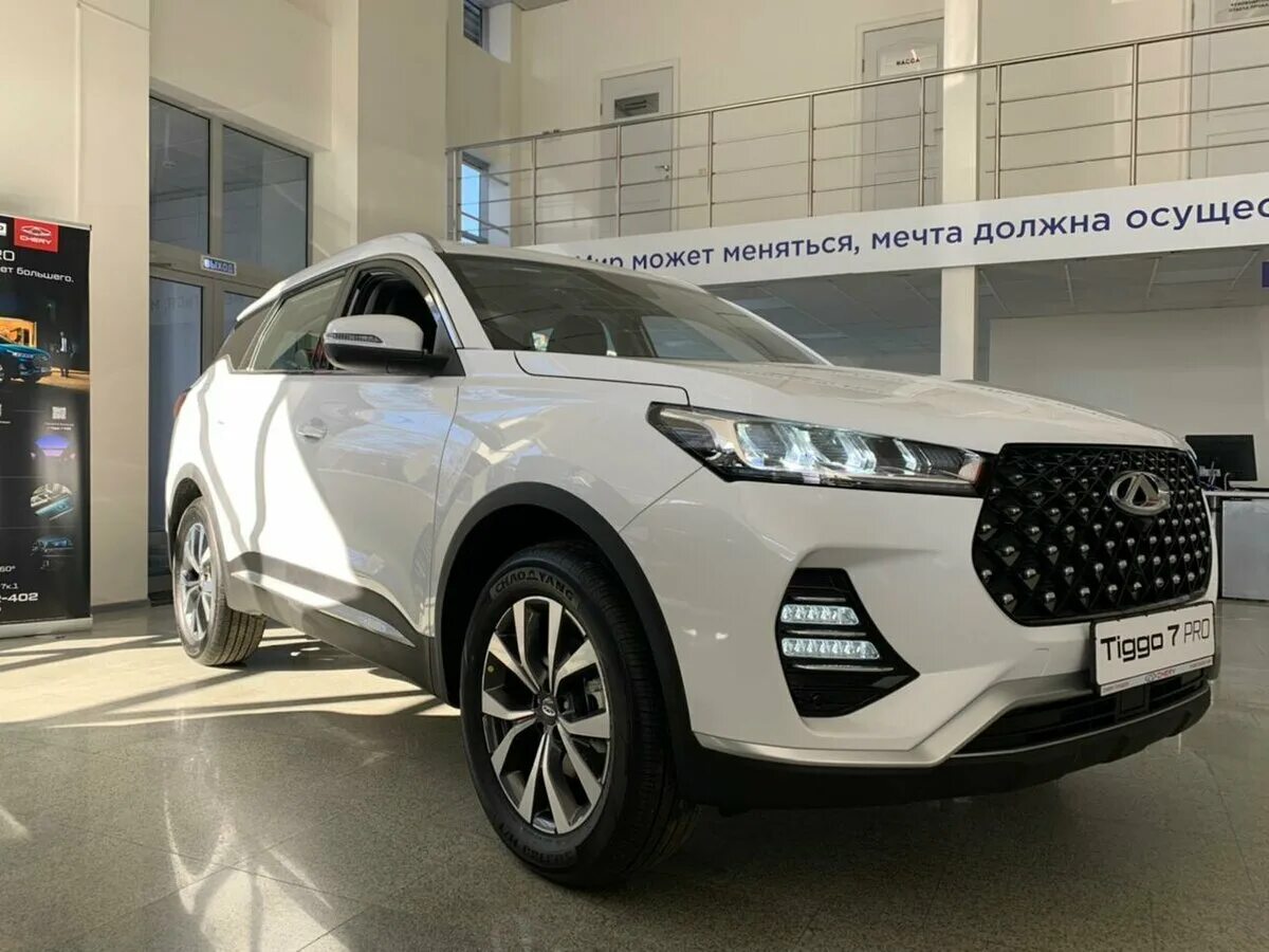 Chery tiggo 4 2022. Чери джип 2022. Чери тигго в казани новые. Chery tiggo 4 2022. Чери тиго 2022.