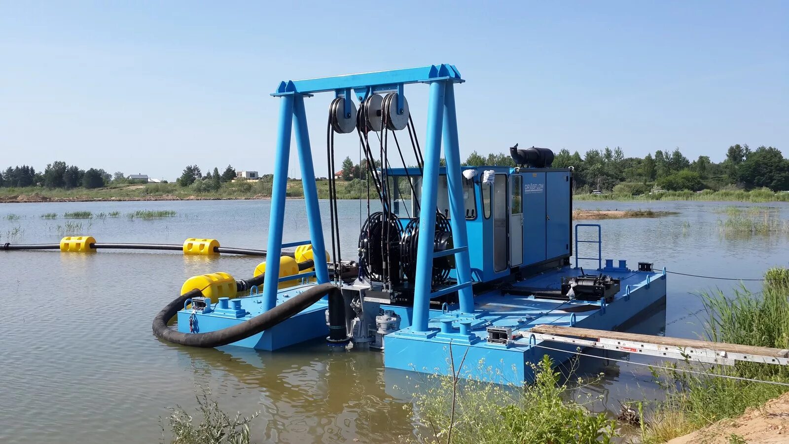 Земснаряд 400т. Землесос земснаряд печора. Земснаряд рошаль озеро. Что такое земснаряд. Земснаряд ims 5012 lp.