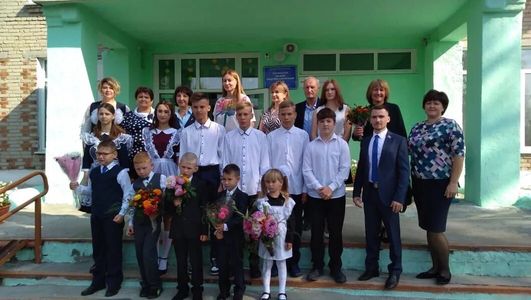 Сайт татарской школы новосибирской области. Село Кочневка татарский район. Школа интернат Татарск. Школа интернат Татарск Новосибирская область. Татарский район Новосибирской области.