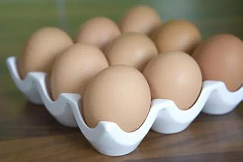 Реклама машинки для яиц. Упаковка под гусиное яйцо. Яичница из гусиных яиц. Чистые яйца. Блюда из гусиных яиц.