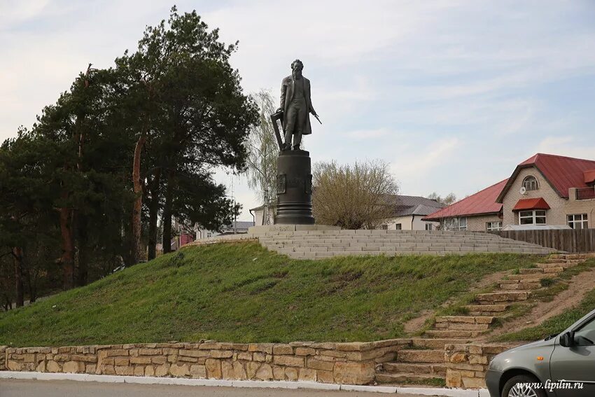 Памятник шишкину в елабуге. Чёртово городище елабуга. Елабуга установка. Елабуга достопримечательности чертово городище. Елабуга установка.