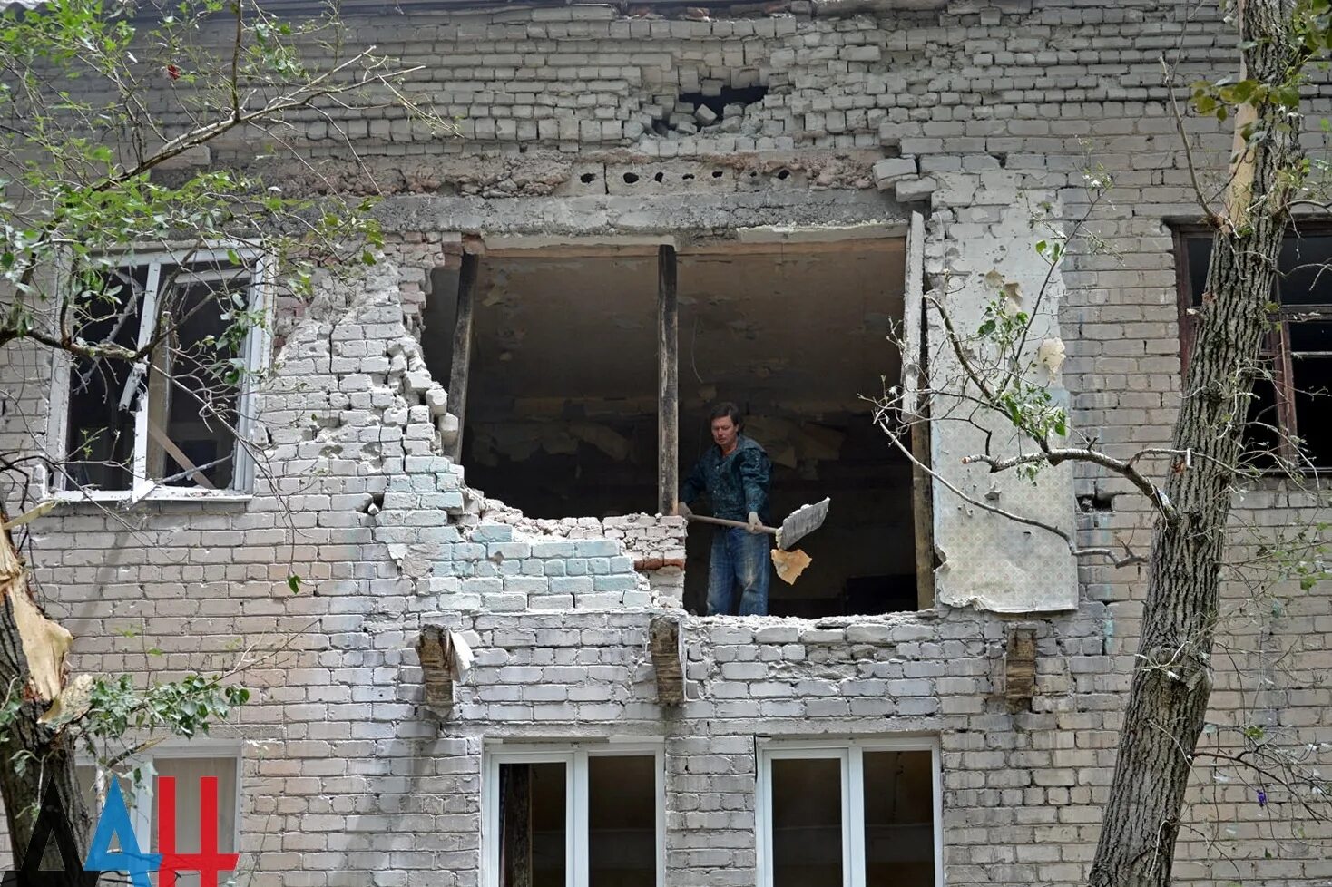 ясиноватая3. обстрелы донецка по годам. днр. 08. донецк текстильщик обстрел.