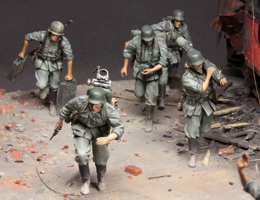 Миниатюры вторая мировая. Солдатики игрушки диорама. Наполеоника ватерлоо миниатюры. Диорама солдатики битва 1805. Диорамы солдатиков.