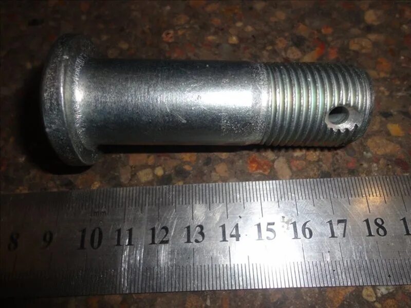 болт заднего амортизатора маз 5440. палец маз серьги стабилизатора 651608. палец ушка задней рессоры маз 5336. 941-2919098 палец. палец амортизатора l=165 мм 6430-2915470.