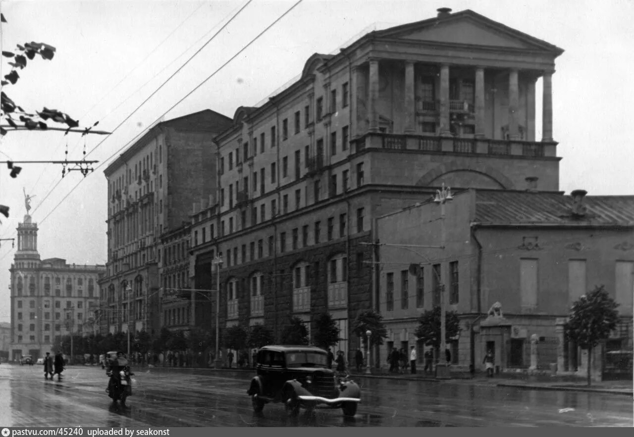 Улицы 1930 х годов. Улица Горького 1930е. Тверская улица 1940-е. Тверская улица 1950-е. Москва Тверская 1930.