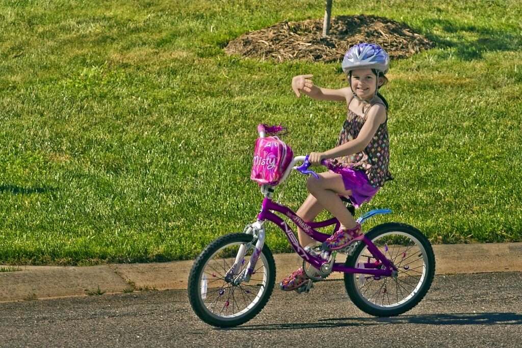 Какой велосипед выбрать для девочки. Велосипед для девочки 10 лет. Велосипеды для старших девочек. Велосипед детский 6 лет девочке. Фотографии велосипедов для девочек.