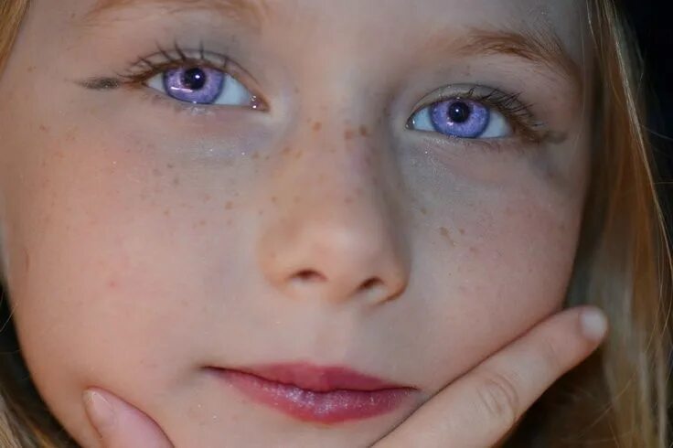 Turkish Photographer Captures the Beauty of Children’s Eyes That Shine Like Gems