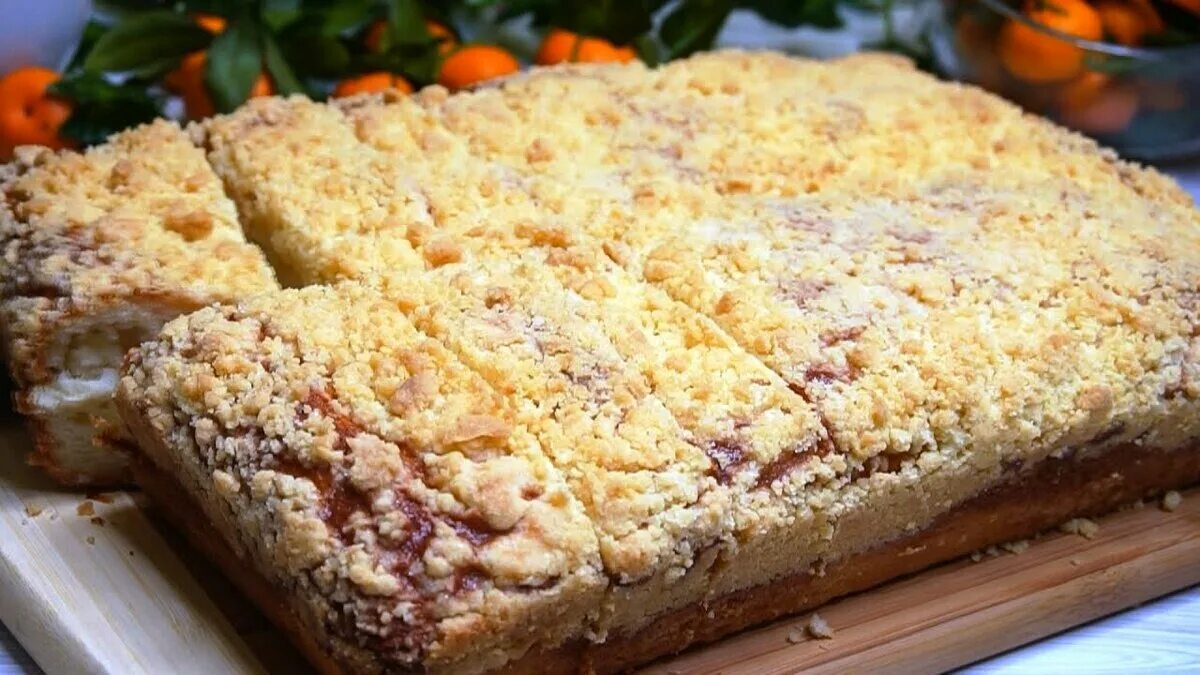 Исправить ошибку пирог более вкуснее. Пирог ривель кухен. немецкий пирог кухен. ривель кухен немецкий пирог.