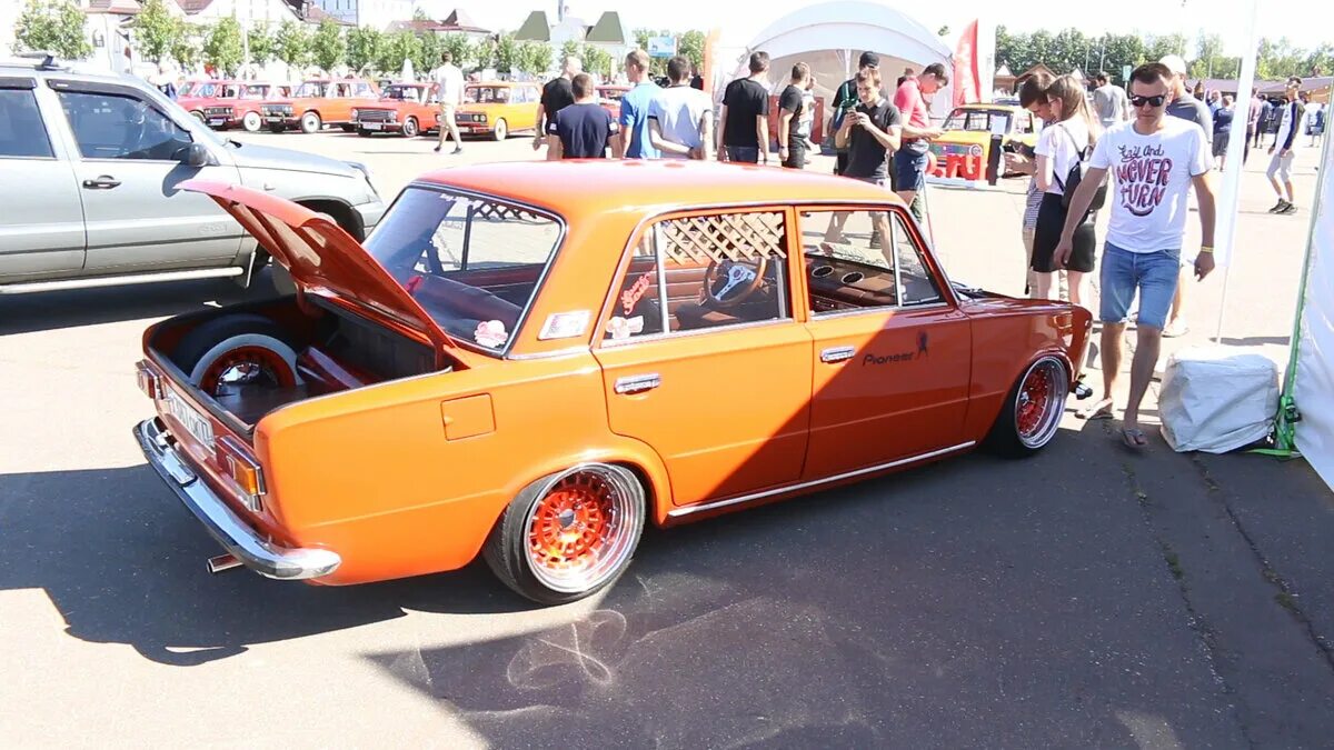 Фест в машину. Жифест 2022. Ваз 2102 зеленая. Ваз 2105 жи фест. Жига фест.