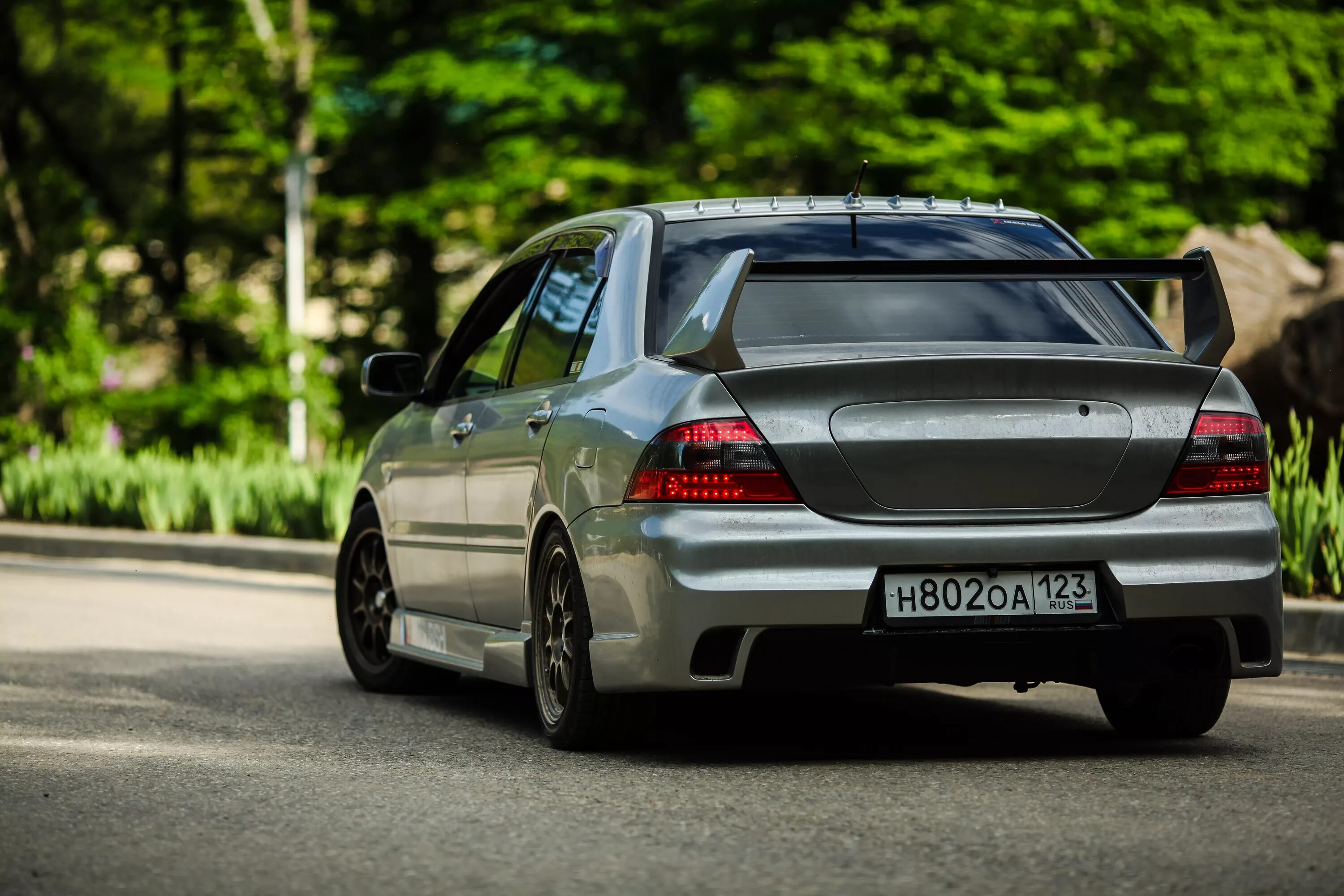 Бампер mitsubishi lancer 9. Mitsubishi Lancer 9 2009. Гриль Эво Лансер 9. Ланцер 9 в стиле Эво. Lancer 9 EVO Style.